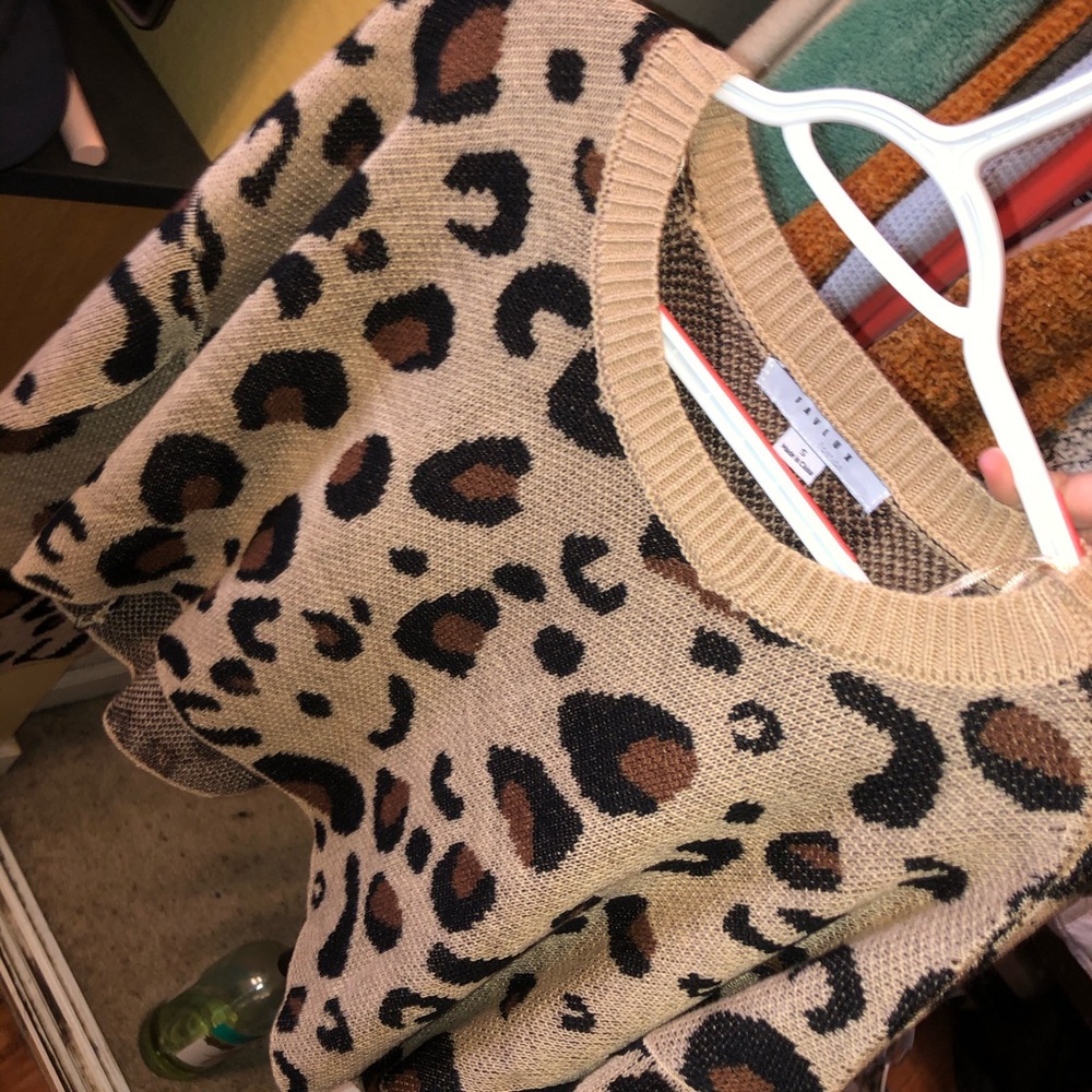 Cropped sweater